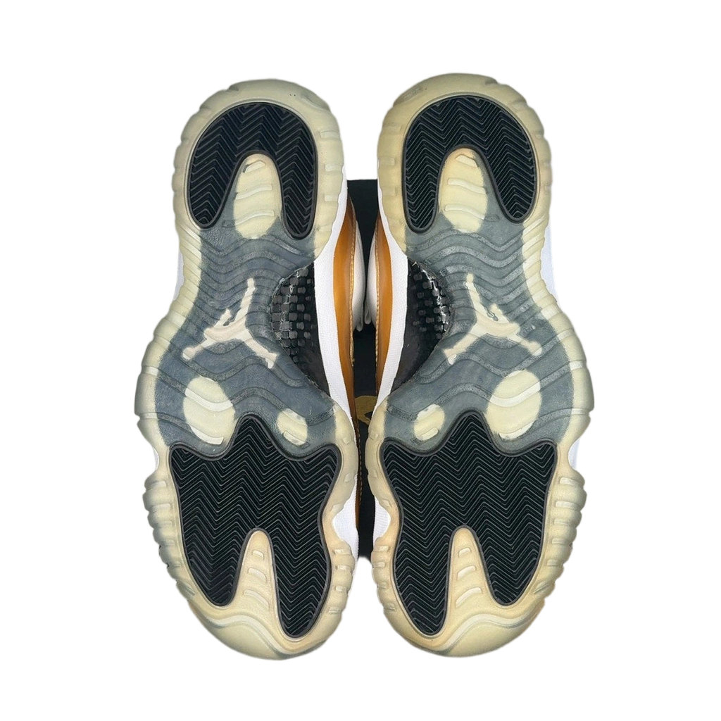Jordan 11 Retro Low Closing Ceremony (Size 9)