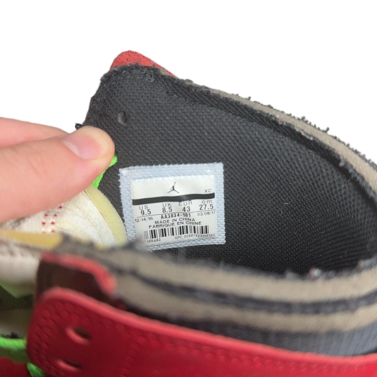 Jordan 1 Retro High Off-White Chicago (Size 9.5)