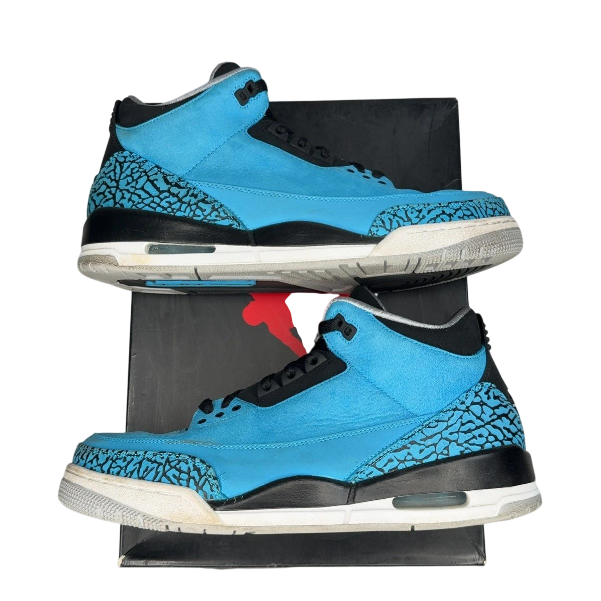 Jordan 3 Retro Powder Blue (Size 11)