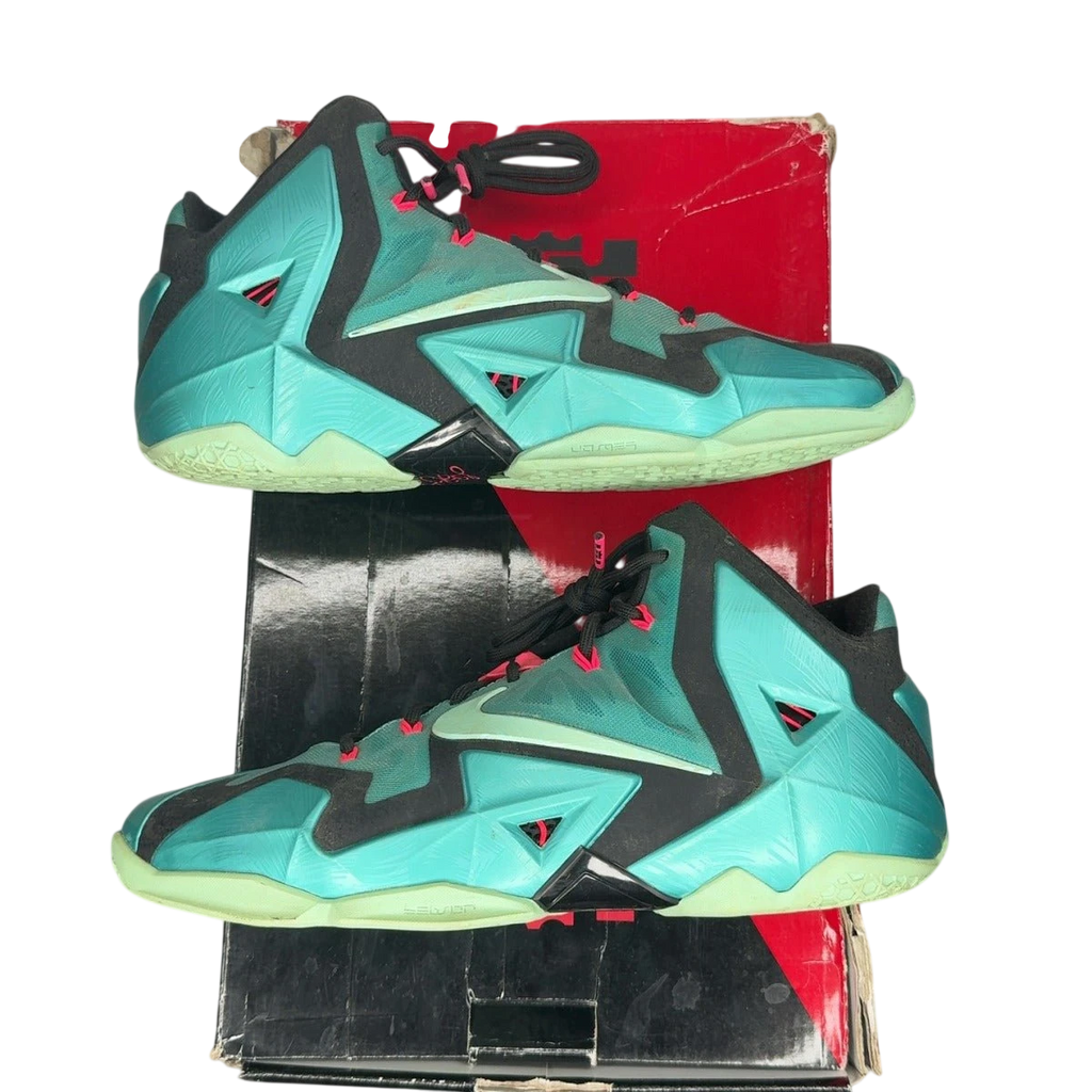 Nike LeBron 11 South Beach (Size 10.5)