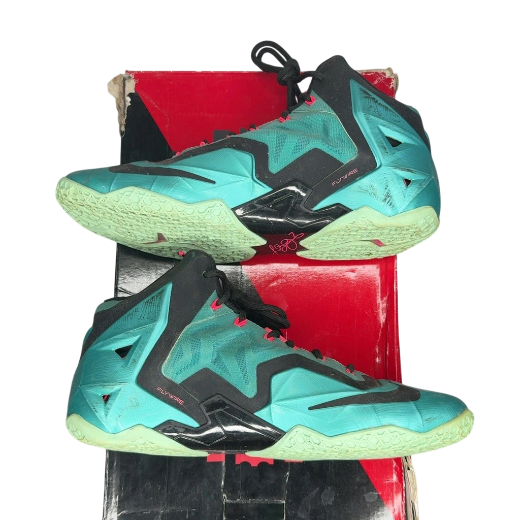 Nike LeBron 11 South Beach (Size 10.5)