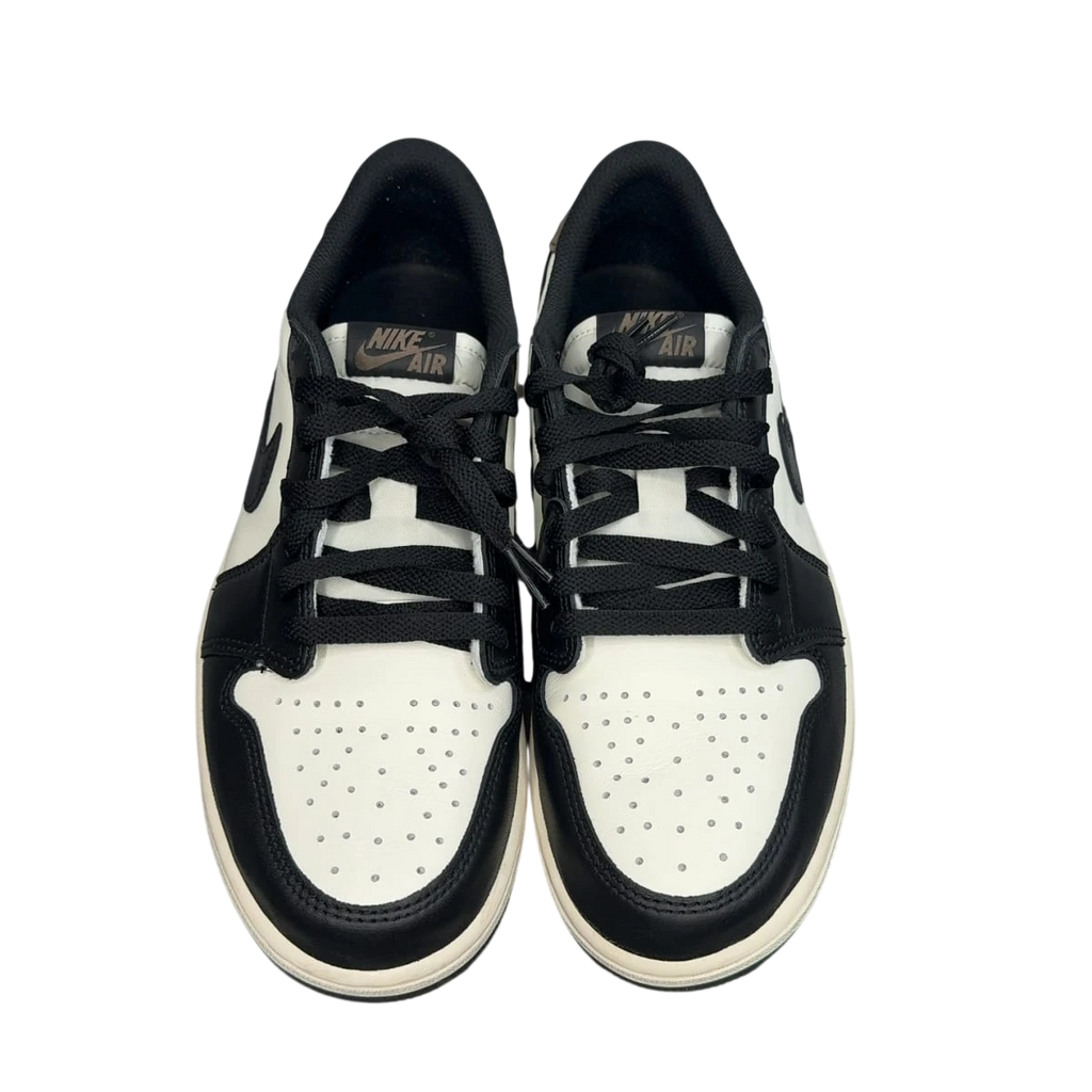 Jordan 1 Retro Low OG Mocha 9 (Size 9)