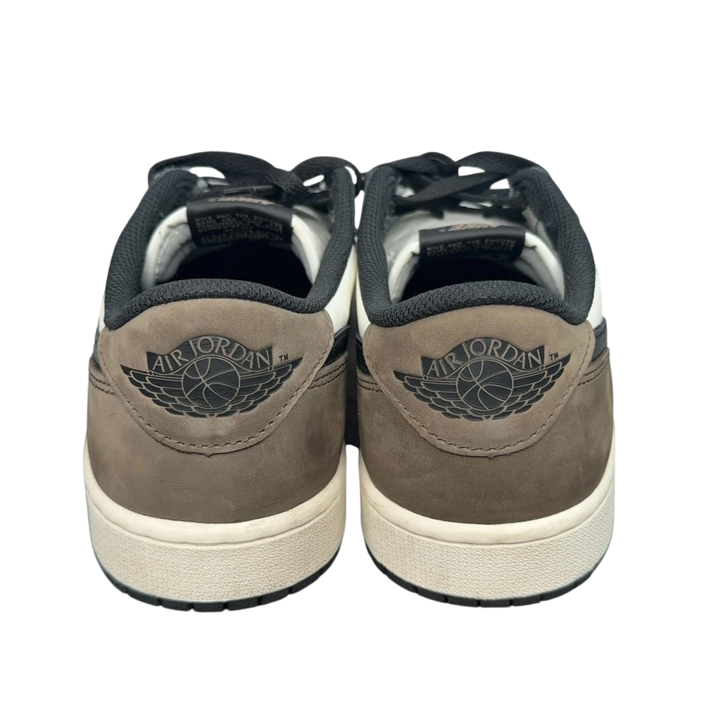 Jordan 1 Retro Low OG Mocha 9 (Size 9)