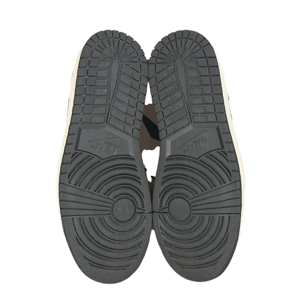 Jordan 1 Retro Low OG Mocha 9 (Size 9)