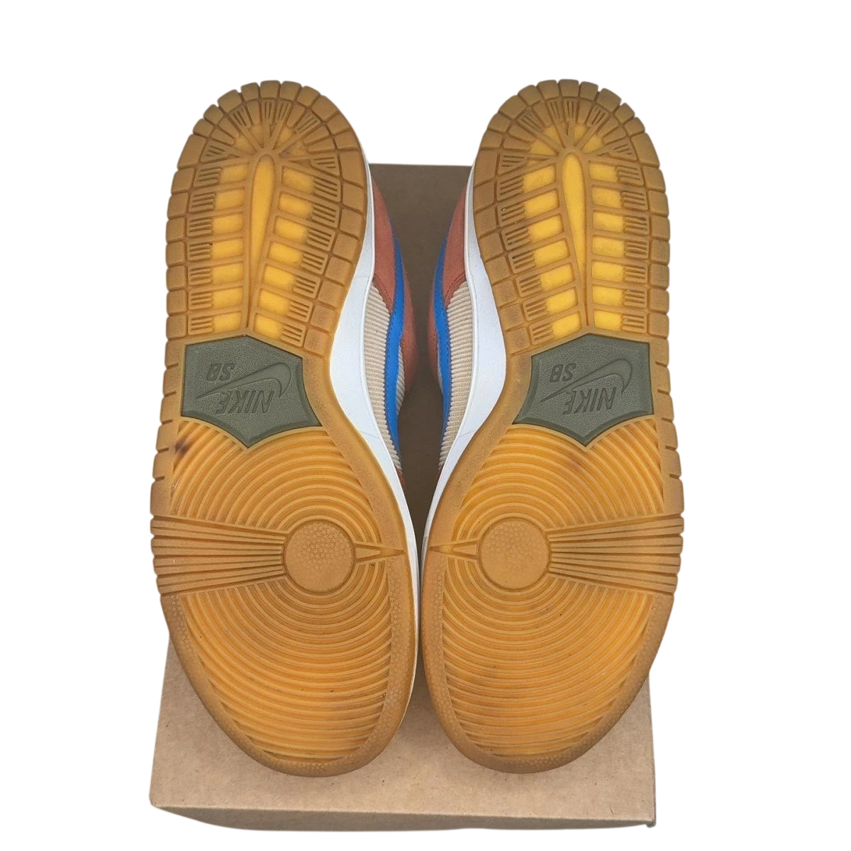 Nike SB Dunk Low Corduroy Dusty Peach 10.5 (Size 10.5)