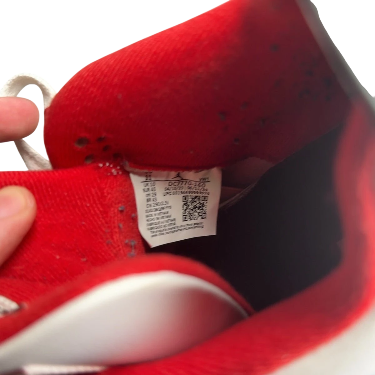 Jordan 4 Retro Fire Red (2020) (Size 11)