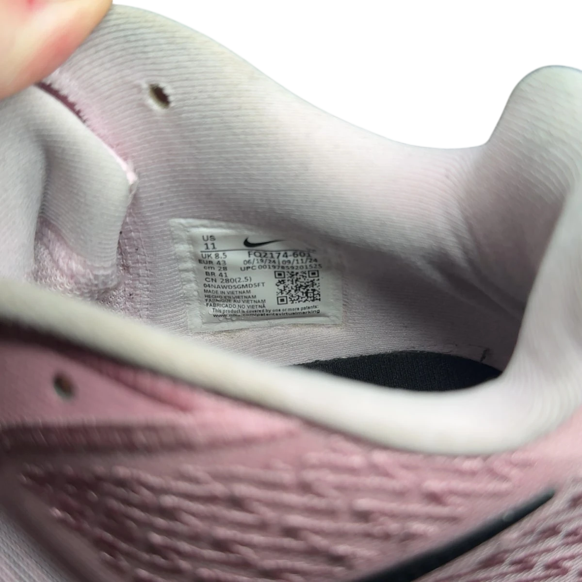 Nike Sabrina 2 Pink Foam (Size 9.5)