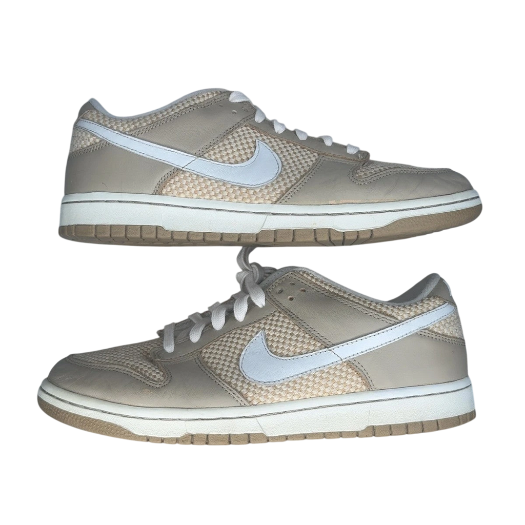 Nike Dunk Low (Size 9)