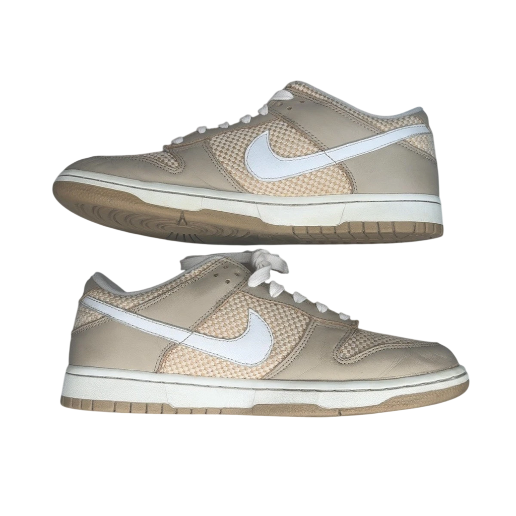 Nike Dunk Low (Size 9)