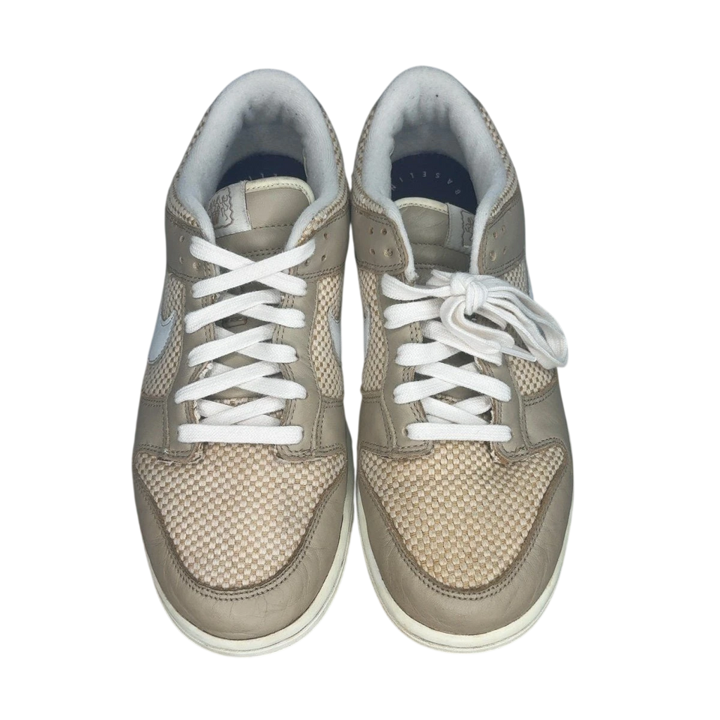 Nike Dunk Low (Size 9)