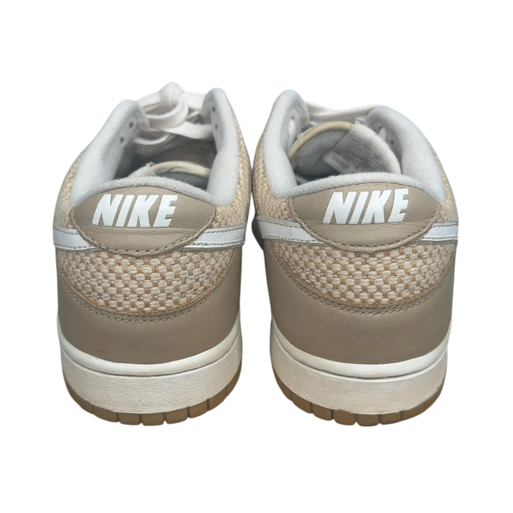Nike Dunk Low (Size 9)
