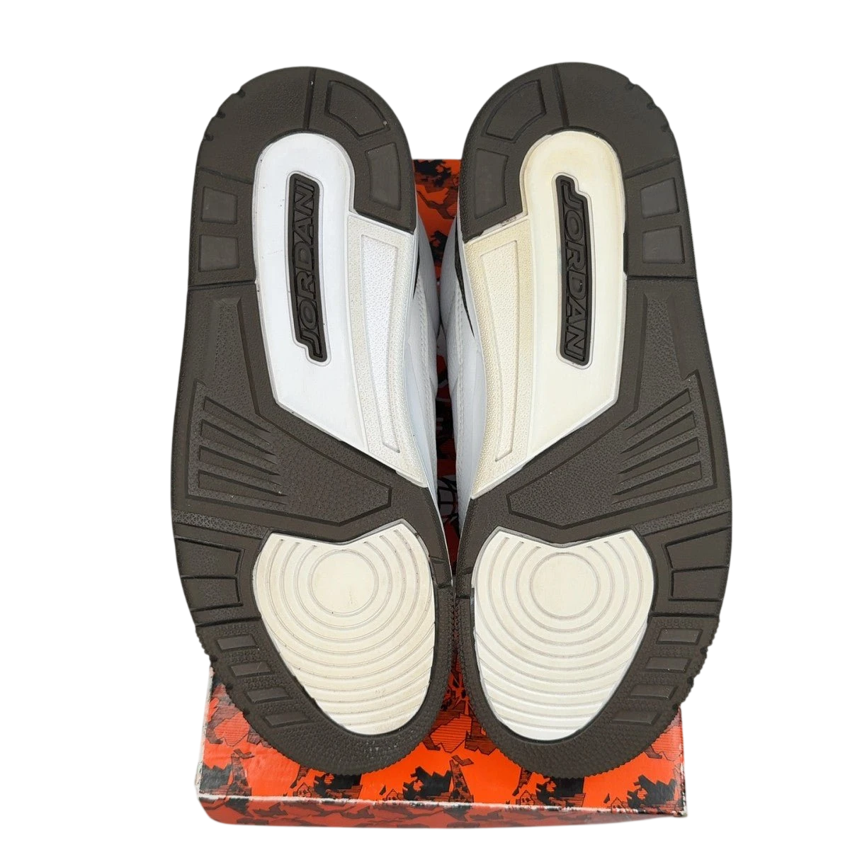 Jordan 3 Retro Mocha (2018) (Size 8.5)